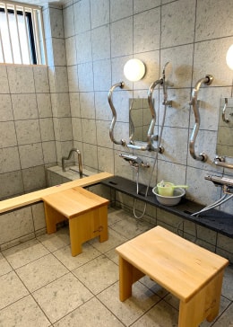 介護施設用に設計された浴室
